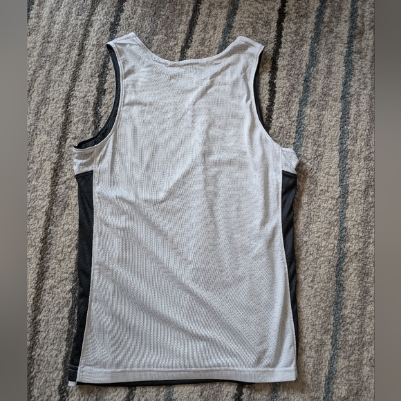 Nike Youth Large Reversible Athletic Pinnie - Picture 4 of 4
